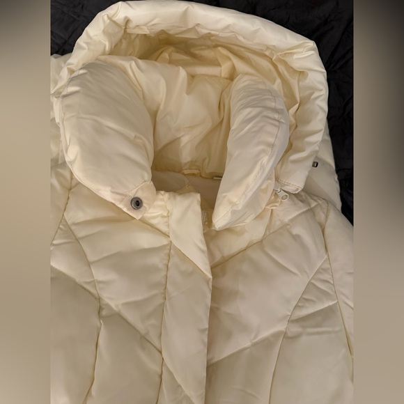 NWOT STEVE MADDEN Women's Cream Quilted Long Coat - Size XS - Picture 8 of 13